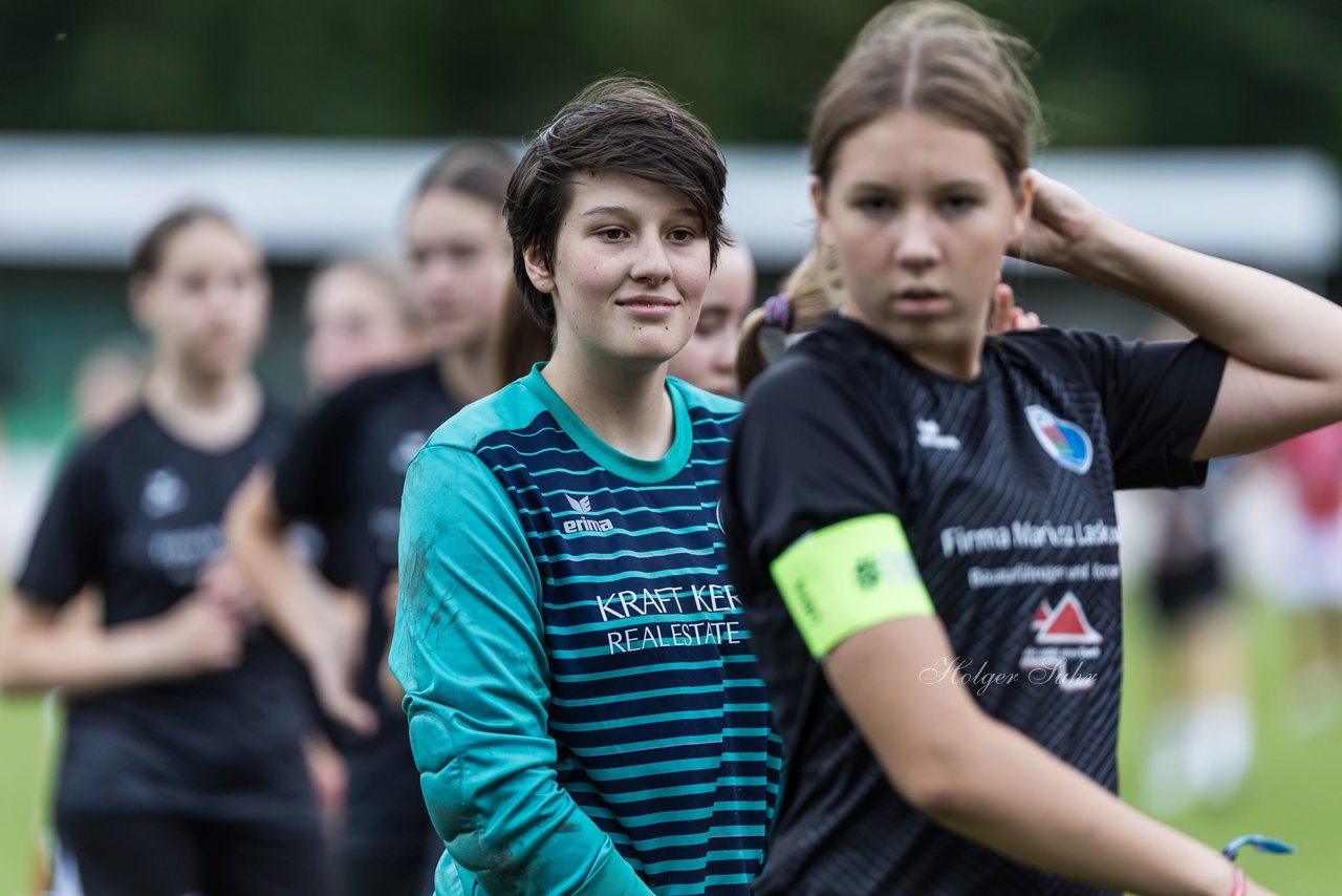 Bild 69 - Loewinnen Cup